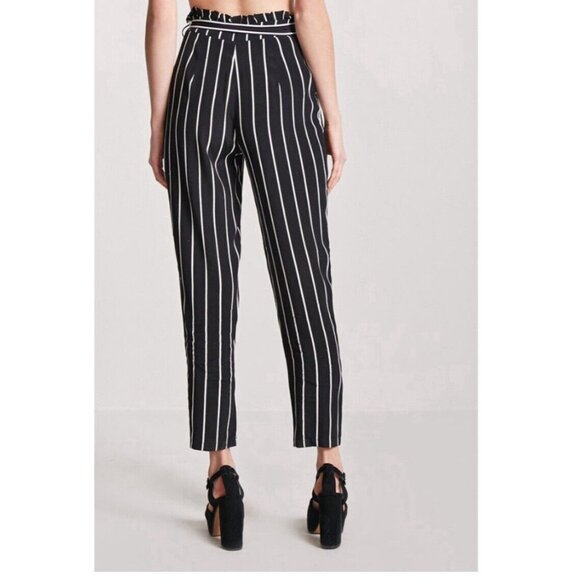Sexy 2 Piece Black Striped Tie-Front Crop Top Tapered Pants Set Size Small - Picture 3 of 11